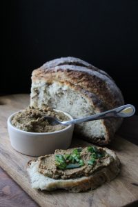 Creamy Pesto Dip Spread